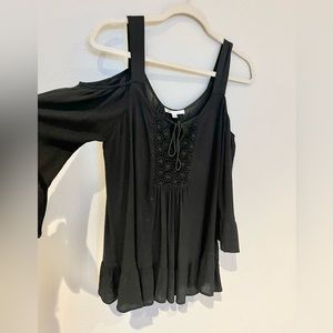 DR2, LIKE NEW, Black S Cut out shoulder crochet flowy blouse, Nordstrom